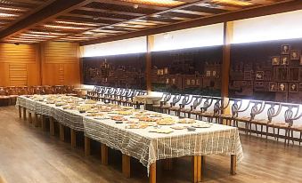 Hotel ELE Acueducto - Housity