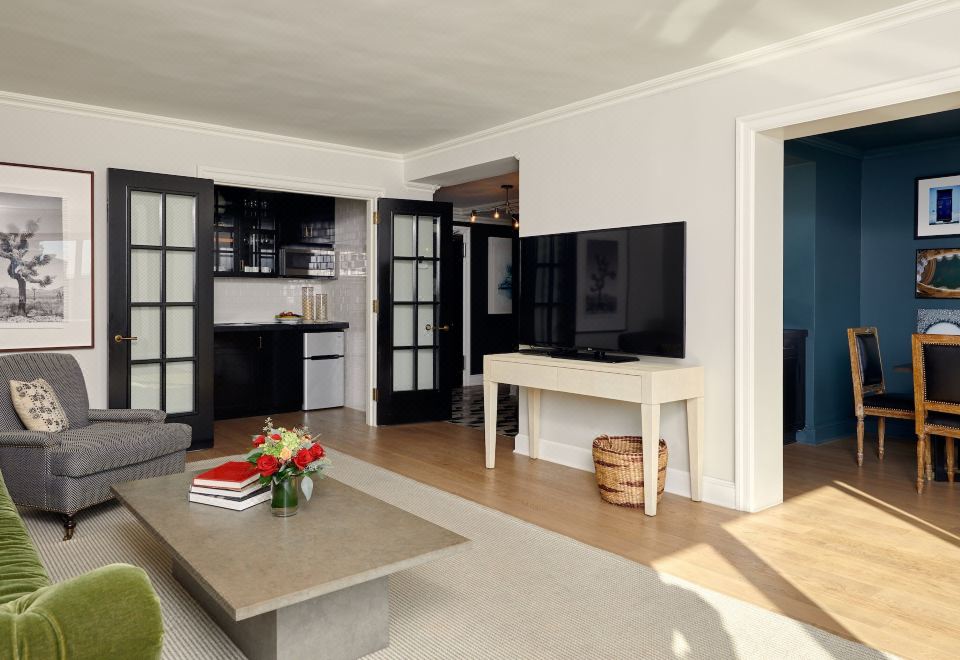 Loews Regency New York HotelNate Berkus 1-Bedroom Apartment