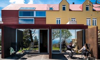 Casa das Penhas Douradas - Burel Expedition Hotel - Housity