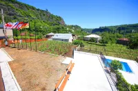 Hotel Chiatureli Hotels in 