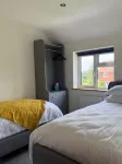 Family home close to Lulworth Cove, Durdle Door, The Tank Musuem & Monkey World