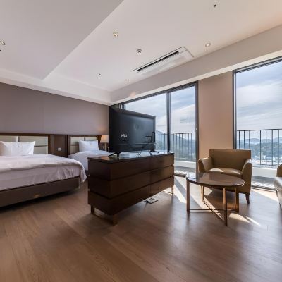 디럭스 트윈룸 항구전망 스탠포드 호텔앤리조트 통영 쿠폰