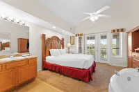 Grand Crowne Resort