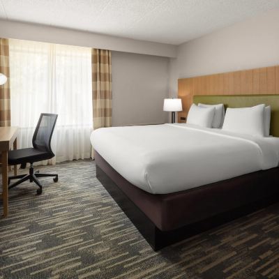 King Room With Mobility Accessible Roll-in Shower-Non-Smoking Country Inn & Suites by Radisson, Lincoln Airport, NE Promo Code