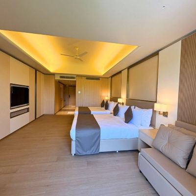 Executive Room, 2 Queen Beds, Balcony Pearl Resort Promo Code
