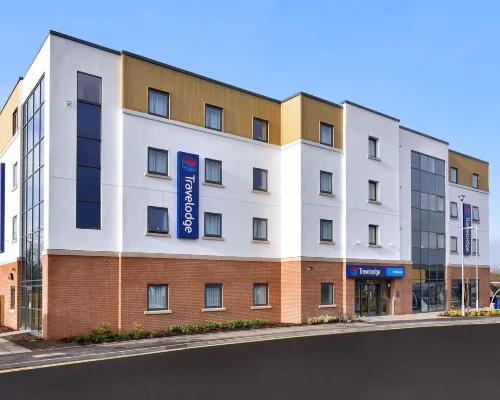 Travelodge Melksham 멜크샴 호텔