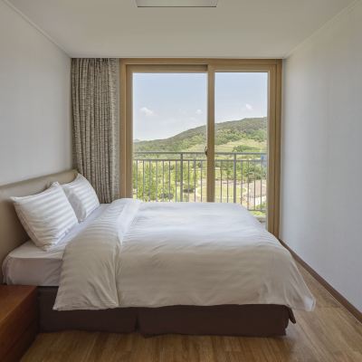 WEST Suite B(Kitchen/Standard/Double) 소노벨 천안 쿠폰