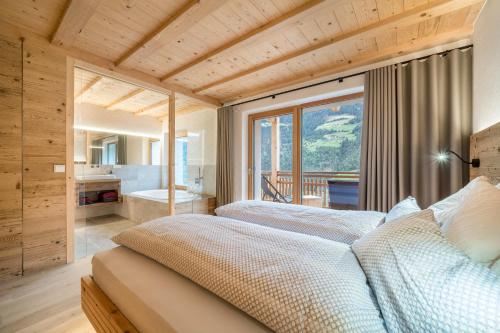 高级一卧室带阳台公寓