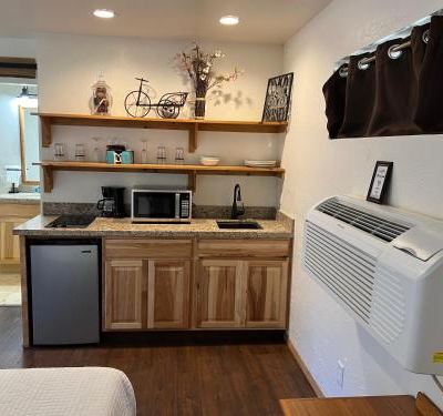 Queen Suite-Pet Friendly TimberLodge Inn Promo Code