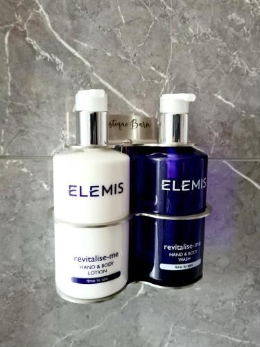 豪华特大床一室房