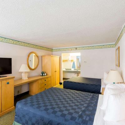 Standard Room 2 Double Beds Maingate Lakeside Resort Promo Code