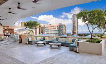 Real Select at The Ritz Carlton Residences, Waikiki Beach