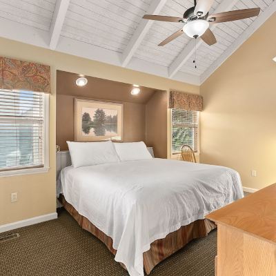 Deluxe Suite, 2 Bedrooms, Mountain View