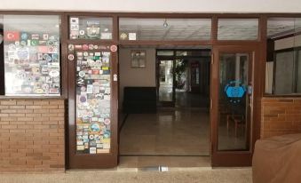 Bloom Star Hotel - Housity