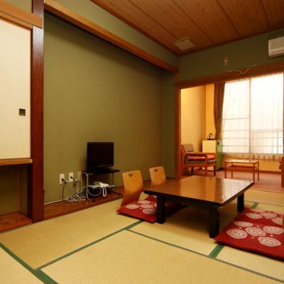 部屋タイプおまかせ 開湯約650年★塩山温泉郷　宏池荘 クーポン