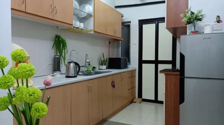 Ken1606 Home - Centre of KB, Wifi, 6 to 8 Pax 食事・レストラン