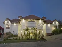 Plaza Del Norte Hotel and Convention Center