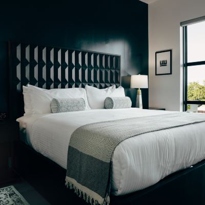 Premium Three-Bedroom Suite Colton House Hotel Promo Code