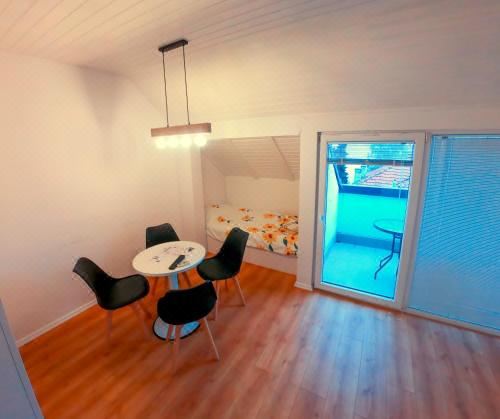 湖景一卧室公寓 - 带露台