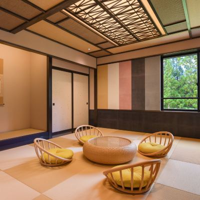 和洋式ルーム(浴室) 雪のふるさと　変若水の湯　つたや クーポン