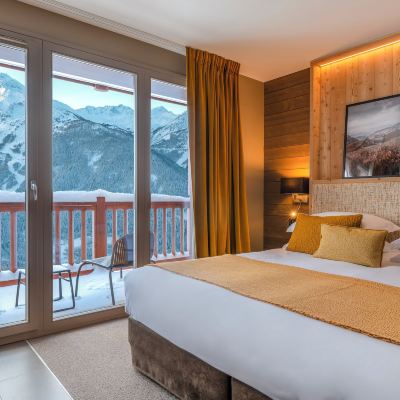 Signature Suite, 3 Bedrooms, Hot Tub, Mountain View I.L.Y Hotels la Rosière Promo Code