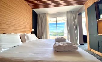 GOLF HOTEL - Housity
