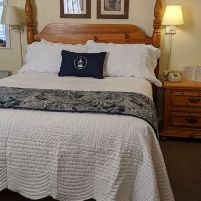 Third Floor Non-Waterfront, Two Queens (No Balcony) Inlet Inn NC Promo Code