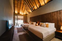 Naio Hotel y Villas by OxoHotel Hotels in 
