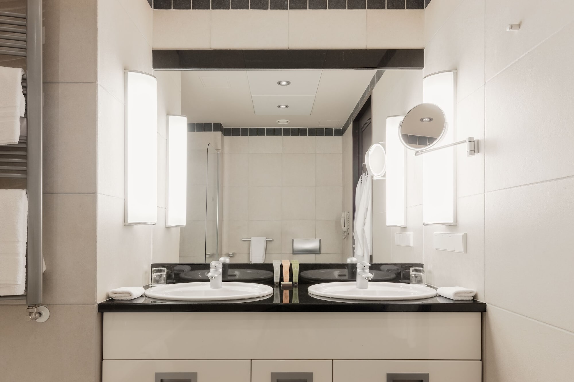 Loft Suite On 2 Floors 65M2(700 Sq Ft)