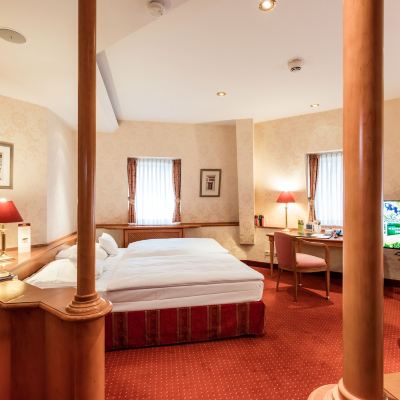 Junior Suite Waldhaus Reinbek Promo Code