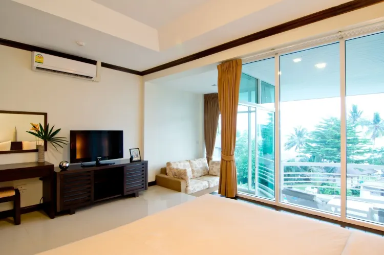 ห้องดีลักซ์ เตียงใหญ่ 1 เตียง วิวทะเล