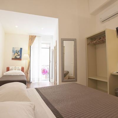 帶陽台的舒適三人間 南卡美拉酒店優惠