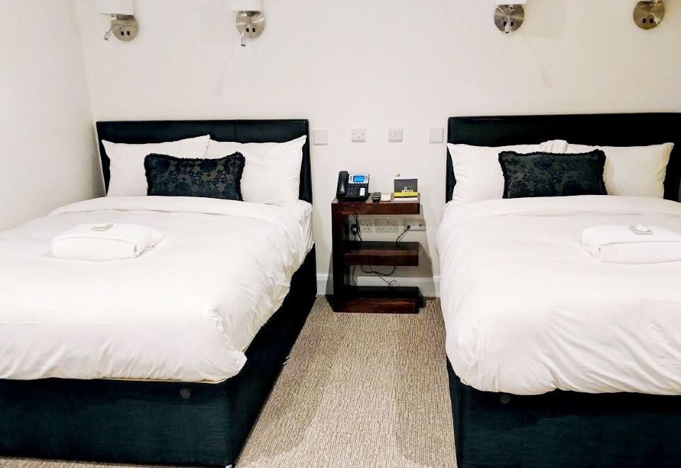 豪华四人房， 2 张双人床