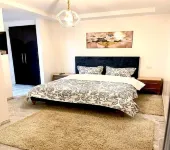 Cozy 1BR Retreat, Steps to Sand Hotels in 