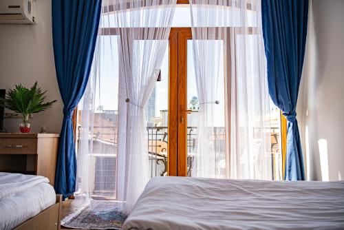 标准三人间 - 带阳台