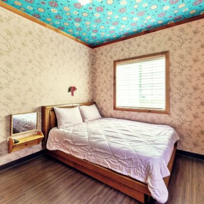 Room (207-Base 3 Pax) 체리스펜션 쿠폰