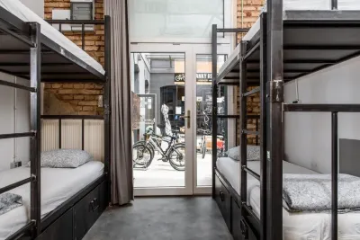 Stay Swanky Hostel Hotele w: 