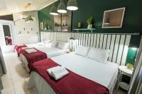 Happiness House Hospedagem Hotels in 