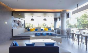 MD 7 Hotel Cirebon - Housity