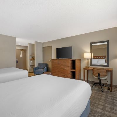 Accessible-2 Queen, Mobility Accessible, Communication Assistance, Roll In Shower, Microwave And Mini-Refrigerator, Wi-Fi, Non-Smoking GreenTree Inn Albuquerque Promo Code
