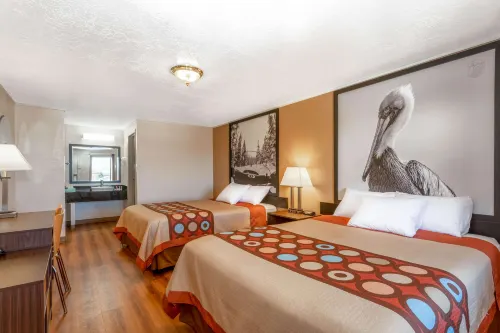 Super 8 by Wyndham Evanston