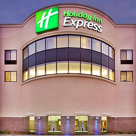 Holiday Inn Express WATERLOO-CEDAR FALLS by IHG