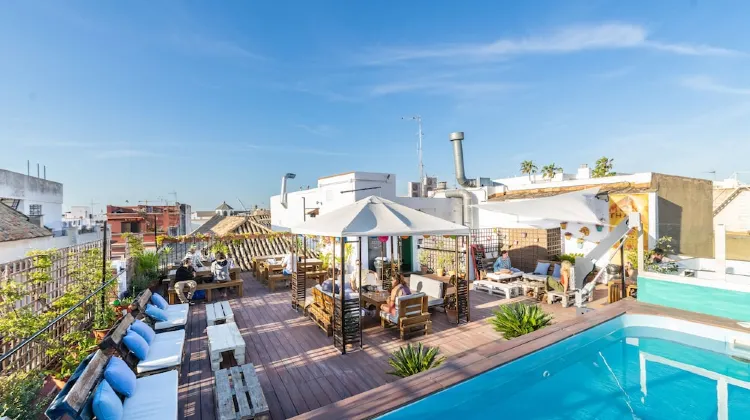 Oasis Backpackers' Palace Seville 施設