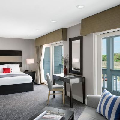 Junior Suite Shem Creek Inn Promo Code