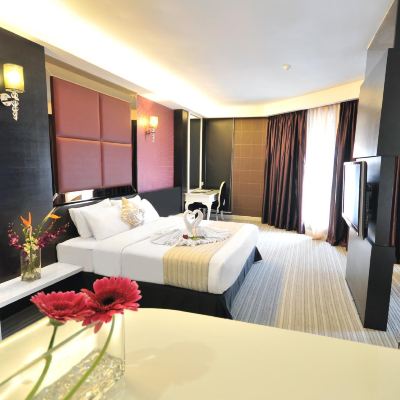 Suite Celebration dengan tab mandi (katil double) Kupon The Sterling Boutique Hotel Melaka