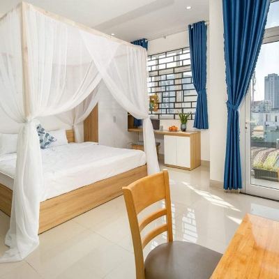 Premium Deluxe Double Bed Room with City View