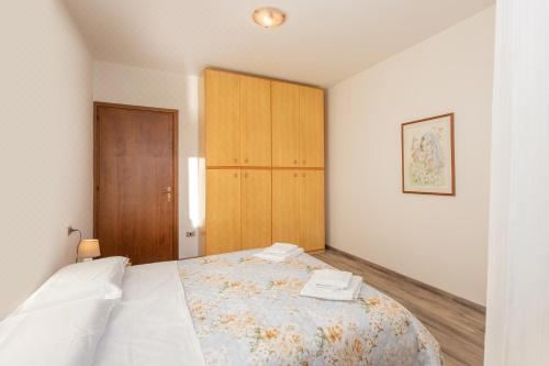 一卧室公寓（带阳台）