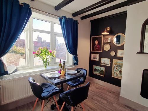 Bensons Gem - Cyanacottages One-Bedroom House