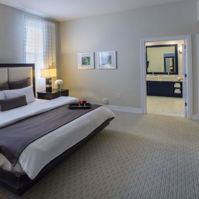 Deluxe One-Bedroom Double Suite With Multiple Beds, Kitchen And Golf View Provident Doral at The Blue Promo Code