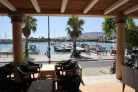 Astron Hotel